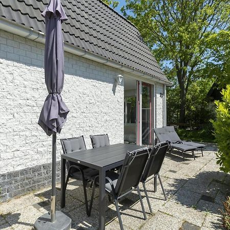 Holiday Home With Pool By The Sea Sint Maartensvlotbrug Exteriér fotografie