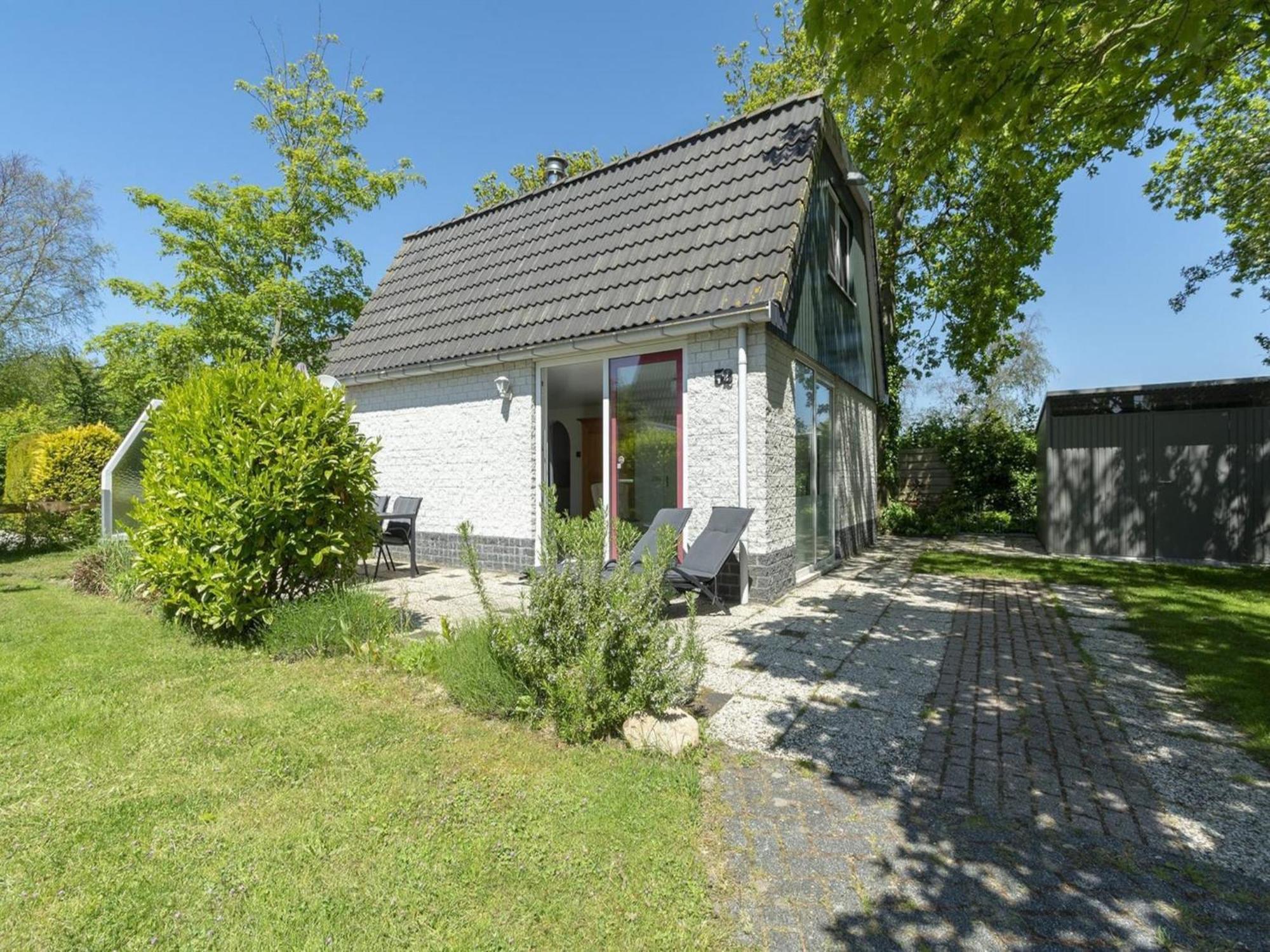 Holiday Home With Pool By The Sea Sint Maartensvlotbrug Exteriér fotografie